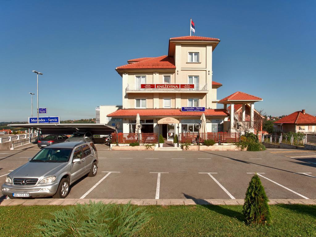 Hotel Knezevina Vranić Exteriör bild
